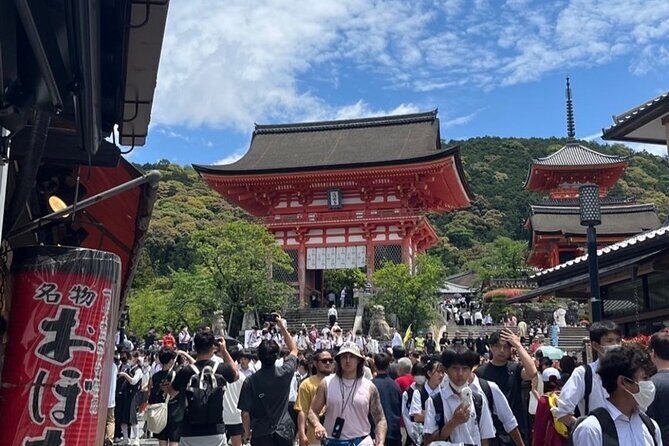 Private Custom Tour of Kiyomizu & Yasaka—by Young Local Guides - Stop 1: Kiyomizu-dera Temple without rushing the meaning