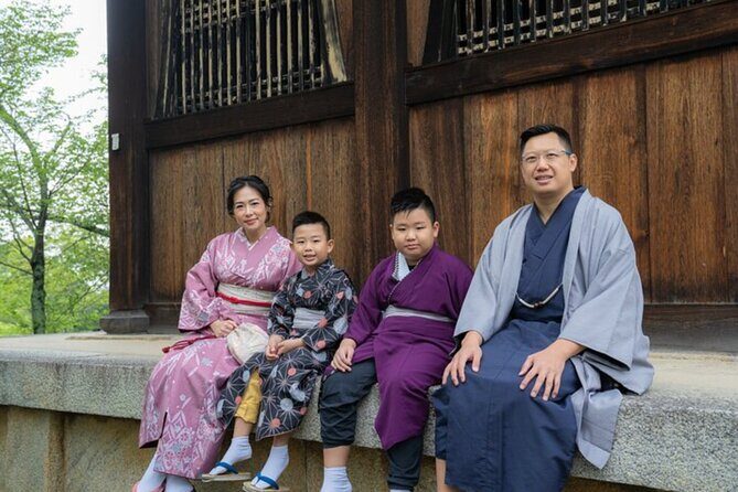 Private Customized Tour with Local Guide In Kyoto - Mobile ticket and private group rules: small perks with big comfort