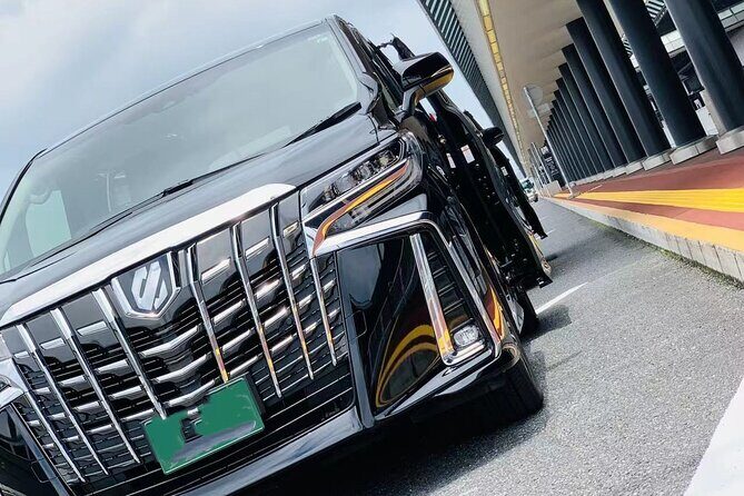 Private departure transfer from Kyoto city to Osaka Itami International airport - The Ride Experience: Comfort, Vehicle Type, and Group Size