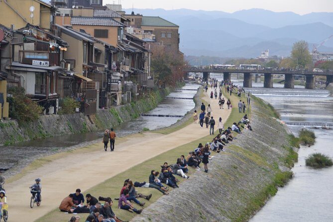 Private Highlights of Kyoto Tour - Where You’ll End Up: Gion with a Head Full of Context