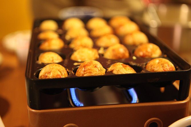 Private Ramen or Gyoza Cooking Class in Kyoto with Chef Midori - Meeting Midori in a Cozy Studio Near Gion