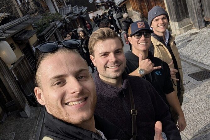 Private Walking Tour in Gion and Higashiyama - Yasaka Shrine Finish: Omikuji Traditions and a Strong Closing Note