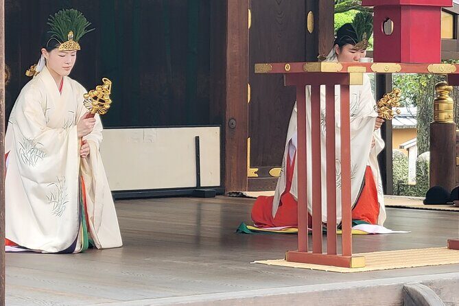 Sacred Treasure Fushimi Inari and Kiyomizu Dera Tour - A 3-Hour Kyoto Circuit: Torii to Pure Water