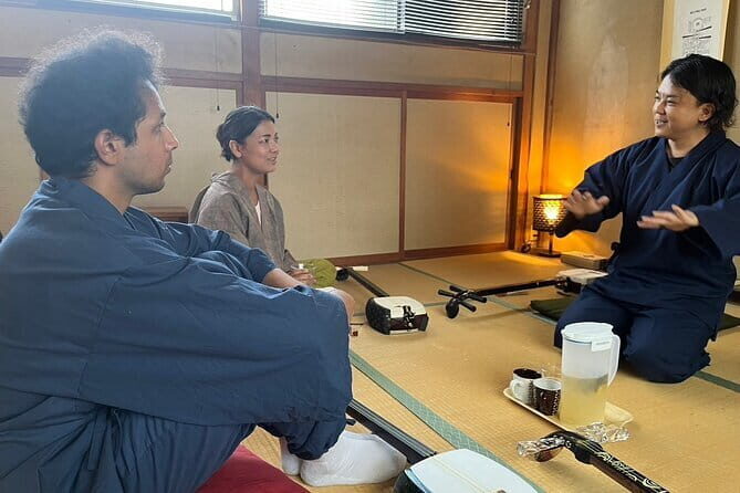 Shamisen Discovery in Kyoto 【Group】 - The 60-minute flow: from first hold to a real jam
