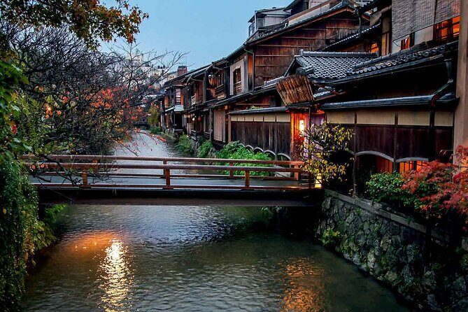 Takashi's local food adventure through Gion Kyoto tips of Ramen - Key things to know before you go
