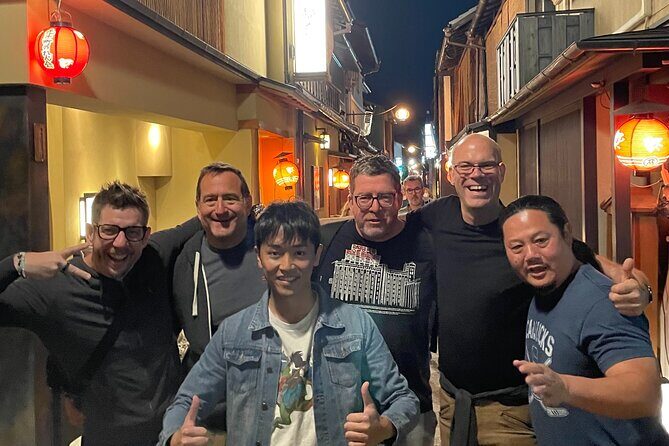 Takashi's local food adventure through Gion Kyoto tips of Ramen - From lantern alleys to Kawara-machi: where the “real restaurants” are