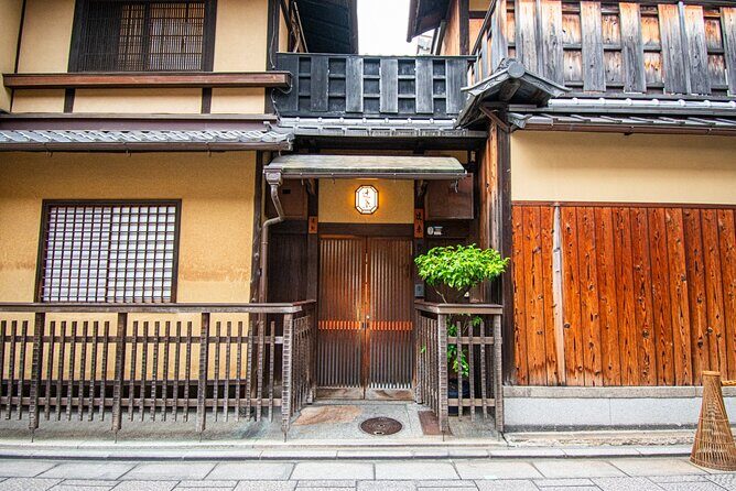 Takashi's local food adventure through Gion Kyoto tips of Ramen - Price and value: the $166.14 question, answered honestly