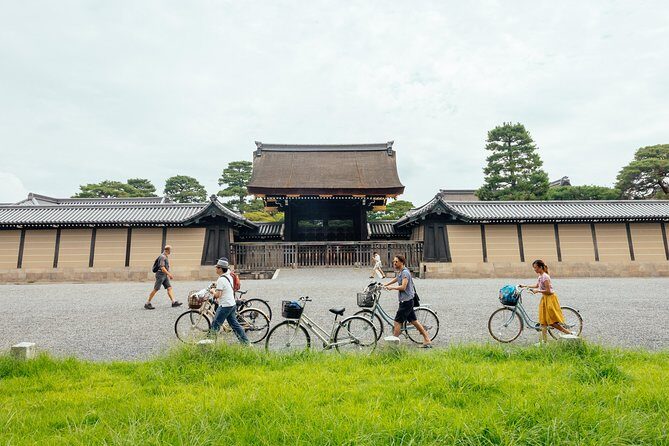 The Beauty of Kyoto by Bike: Private Tour - What the guide actually adds: tailoring, storytelling, and small surprises